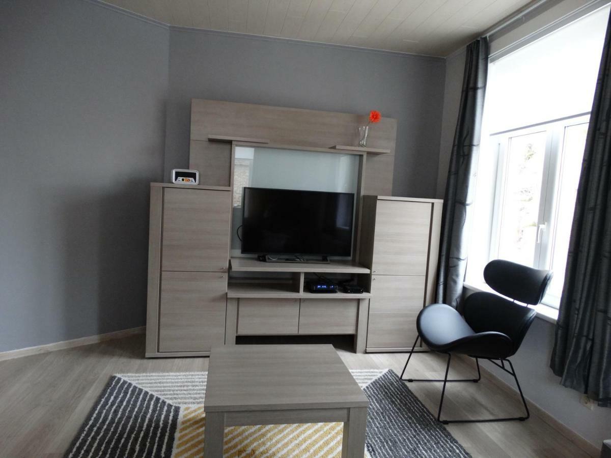 Aan De Vestingrand Villa Ieper Luaran gambar